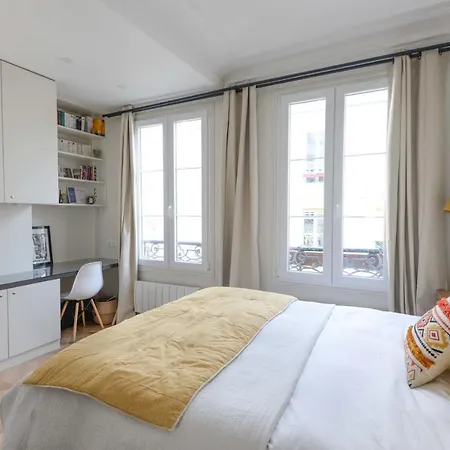 Superb Bright Apt In The Heart Of The Marais Apartment Paris